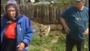 бабка с дедом ругаются по жёсткому Прикол 2011