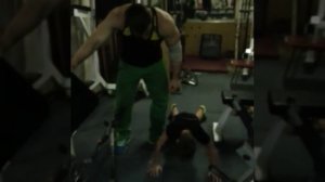 Как накачать мышцы ребенку