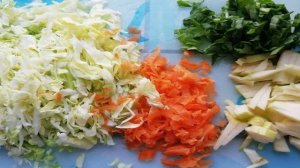 Салат из овощей с маком