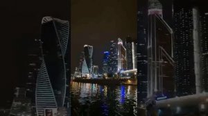 Москва Сити ночью с воды