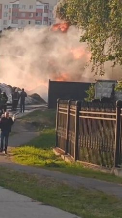 Крупный пожар на производстве обуви