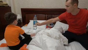 Мисс Кэйти и Мистер Макс (Miss Katy) Katy and Max and their Gifts under the pillow at St. Nicholas 2