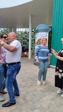 Белые розы...... 31.05.25.