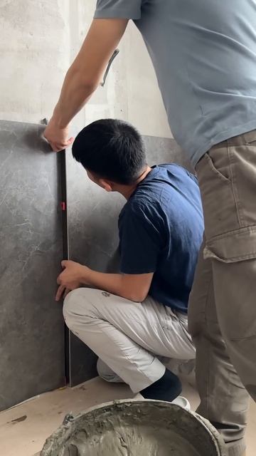 Укладываем крупноформатные плитки в МОСКВЕ И МО #плит? смотреть онлайн