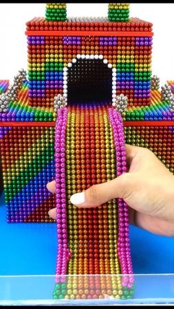 Видео ASMR Как построить удивительный замок с помощью магнитных шаров