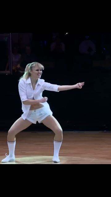 Обалденные Песня и Танец!!! ОБИДЕЛ ТЫ МЕНЯ Татьяна Козл смотреть онлайн