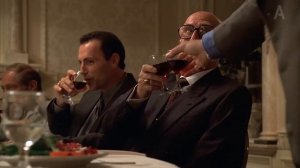 Коррадо «Джуниор» Сопрано становится боссом семьи-Corrado Soprano becomes the boss of the family