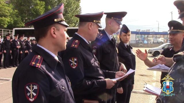 Инструктаж перед рейдом: Замглавы областного главка МВД проинструктировал личный состав