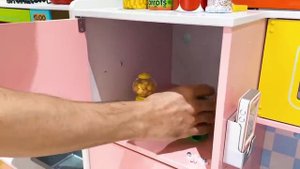 Мисс Кэйти и Мистер Макс (Miss Katy) Катя и Макс покрасили языки