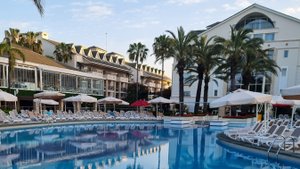 Обзор обеда в Dobedan Exclusive Hotel & Spa апрель 2025