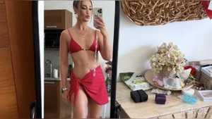 Ольга Бузова показала фигуру в красном бикини в Доминикане .