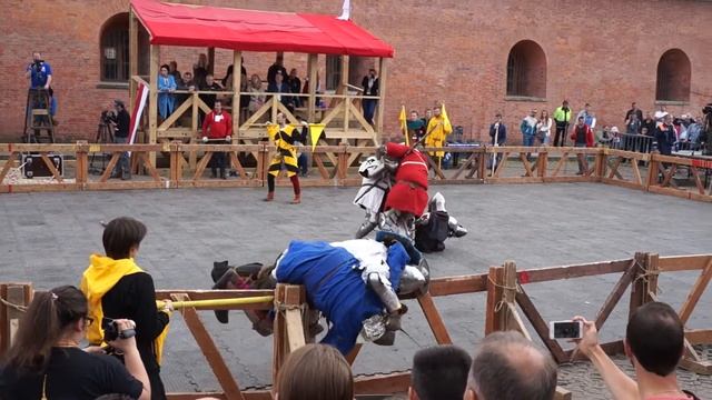 Рыцарские бои 4*4, Битва на Неве, Петропавловская крепость, 09.07,17 смотреть онлайн