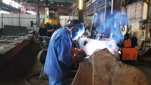 замена проушин ковша видео  replacing bucket eyelets video