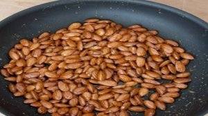 Жареный миндаль с медом