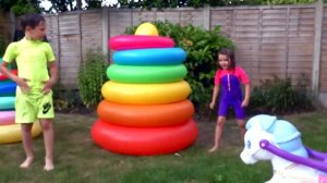 Мисс Кэйти и Мистер Макс (Miss Katy) Катя и Макс играют с папой в активные игры