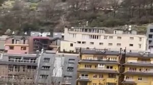 Камнепад на окраине города Андорра-ла-Велла, 31 марта 2024.