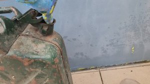 Канистра с болтами. Сколько кг внутри?