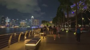 🇸 Сингапур - ночная прогулка вдоль залива Марина-Бэй 🌆 / 2025