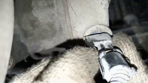 Как снять фишку с компрессора кондиционера? Opel Corsa D 1,4 A