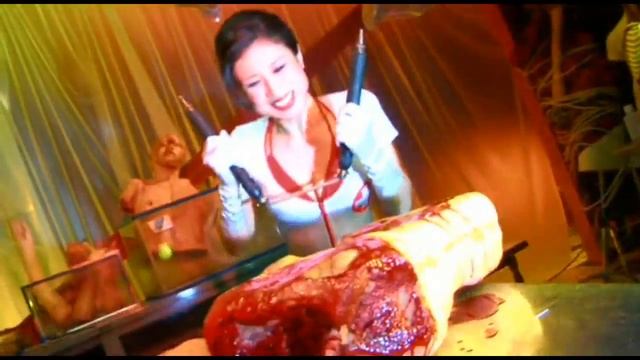 vampire girl VS frankenstein girl - медсестра и добрый доктор смотреть онлайн