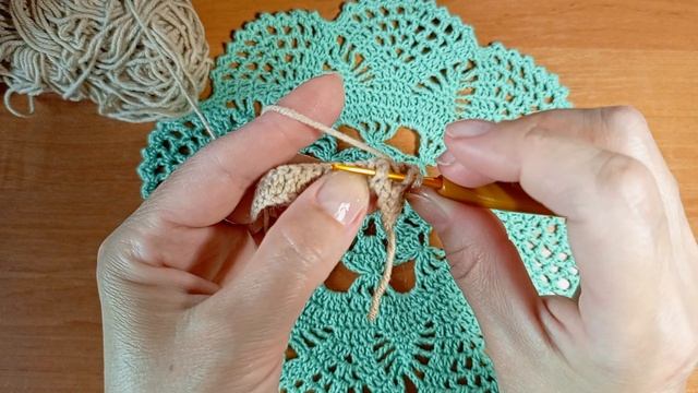 Учимся вязать крючком. Рельефные столбики,лицевые столбики.