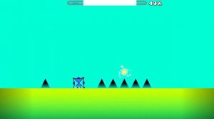 9) Прохожу свой уровень в Geometry dash