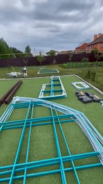 Скоро павильон 6М #уральскаяусадьба #теплицыизполикарбоната #навес смотреть онлайн