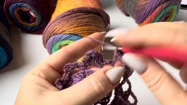 ТАК ВЫ ЕЩЕ НЕ ВЯЗАЛИ! ШАЛЬ С УГОЛКОМ! CROCHET SHAWL смотреть онлайн