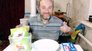 на ужин опять кисломолочка. говорят на ночь нельзя. мукбанг. обжор. еда на камеру. диета. шизофрения