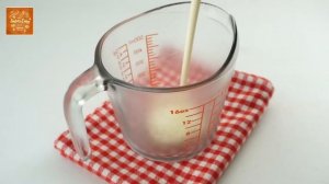 Easy Almond Cream Roll Cake