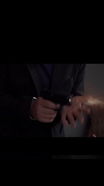 перемещается во времени чтобы узнать код от сеифа #57 секунд #Боевик #Фильмы про сверхспособности 2 смотреть онлайн