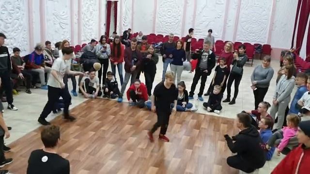 MZK 2019 Баттл за 3 место Смешарик vs Komar смотреть онлайн