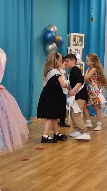 1000106451.mp4 смотреть онлайн