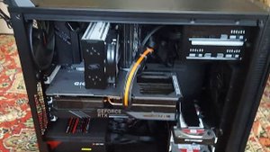 Перевернул блок питания в корпусе