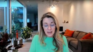 Ребёнок 5 лет на все запреты отвечает истерикой. Ведёт себя не адекватно.  Как это остановить?