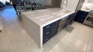 Кварцит Cristallo Supreme