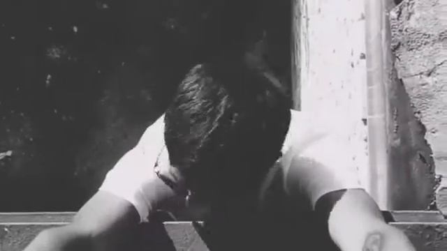 Клип хит #2020 года "мы стоим на краю смотреть онлайн