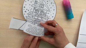 Снежный шар. Поделка из бумаги с раскраской.