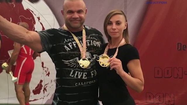 Спортсмены Андрей Лихман и Анжела Богдан стали победителями Чемпионата Европы по пауэрлифтингу смотреть онлайн