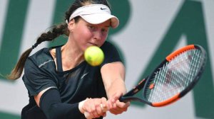 Российская теннисистка Самсонова вышла в четвертый круг «Ролан Гаррос»