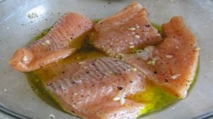 Форель в духовке кусочками