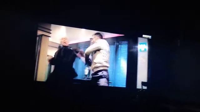 Брюс Ли:рождение дракона. Очень круто смотреть онлайн