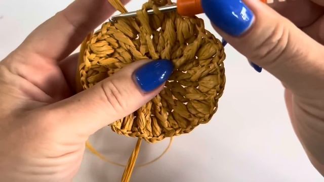 СУПЕР ТРЕНД СУМКА "MANDALA"!!! МАСТЕР-КЛАСС для НАЧИНАЮЩИХ! Amazing 3D crochet bag смотреть онлайн