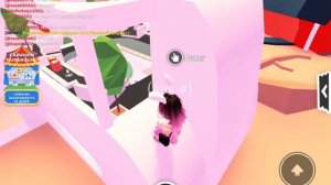 Адопт Ми - как попасть в вип зону бесплатно (Adopt Me - how to get to VIP zone for free)