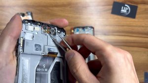Ремонт смартфона Xiaomi Redmi 10 2022 21121119sg замена разбитого дисплея. Полный разбор. UPservice