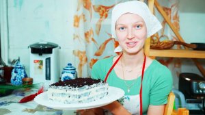 ГОТОВИМ СЮРПРИЗ ДЛЯ СОСЕДЕЙ ｜ ЗАКРЫВАЕМ ФРОНТОНЫ И КАТАЕМ КОМПОТЫ ｜ НОВЫЙ ИНСТРУМЕНТ ВЫРУЧАЕТ
