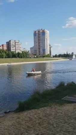 250601 Моторная лодка спасатель Пляж река Ока набережная Дубровинского фонтан Крылья орла город Орёл