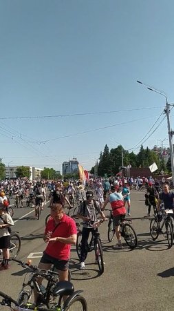 ПРЯМО СЕЙЧАС ВЕЛОГОНКИ.  массовый старт день 1000 велосипедистов. уфа 1 июня 2025. 40 000 ЧЕЛОВЕК ЕД