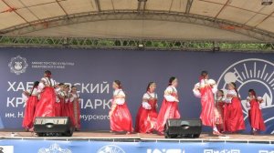 На скамейке - Хореографическая студия Карамель г. Хабаровск