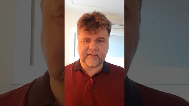 Госслужащий отказался переехать к новому месту работы. Вот что было дальше